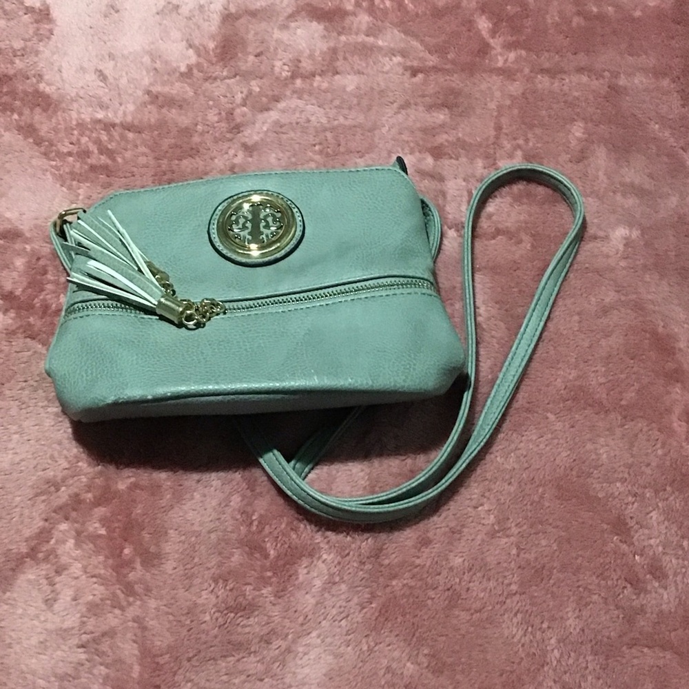 Stylish Mint Crossbody Bag with Tassel